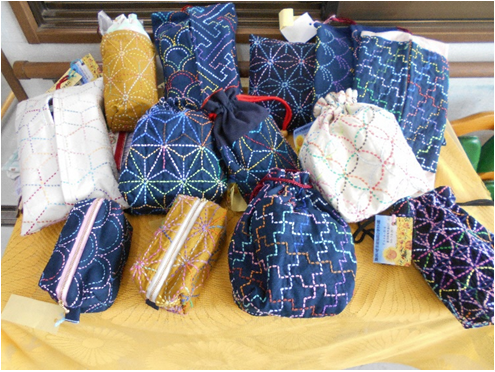 ひまわり園 自主製品 刺し子で作ったポーチなどの布製品