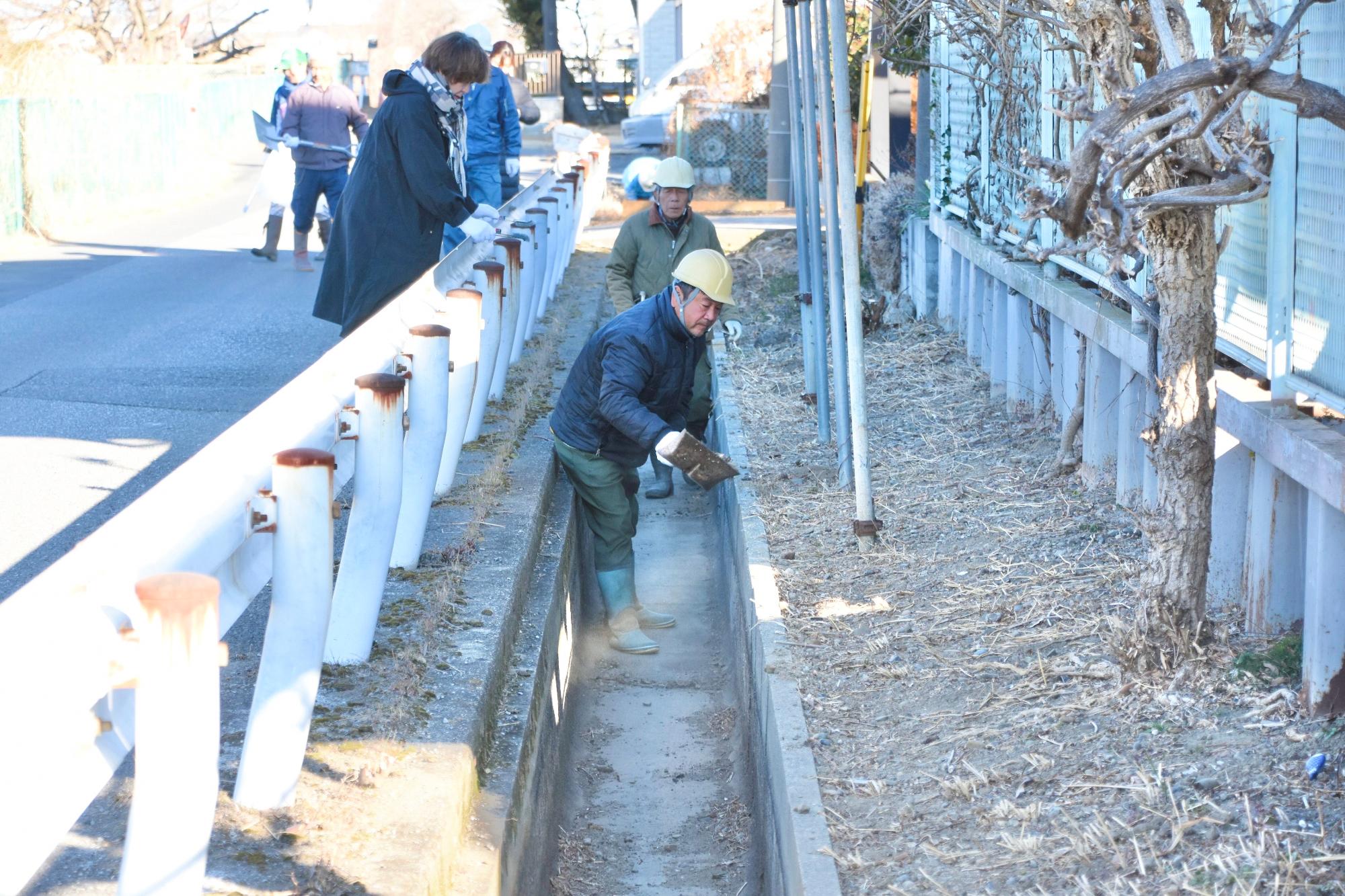水路の堀さらい