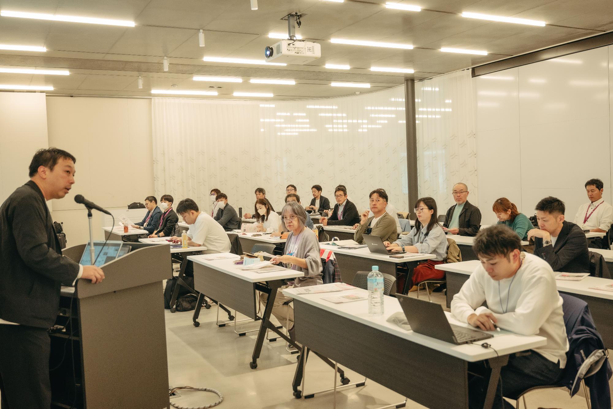 現場視察の様子