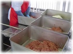 材料を混ぜる様子