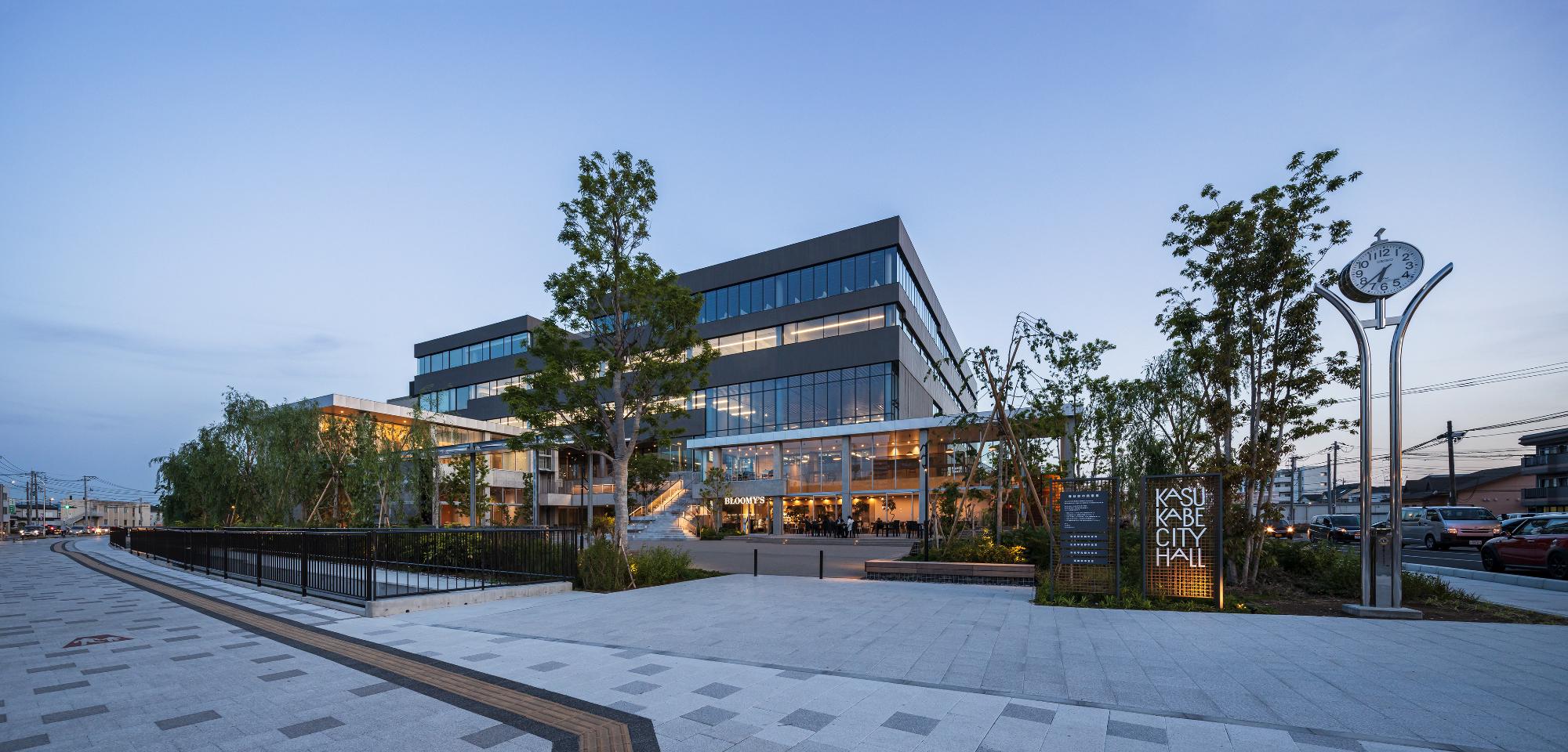 春日部市役所外観