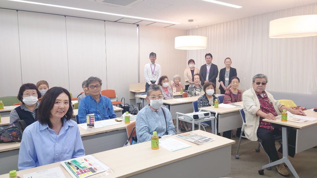 セミナー参加者様、埼玉りそな銀行さんとの集合写真