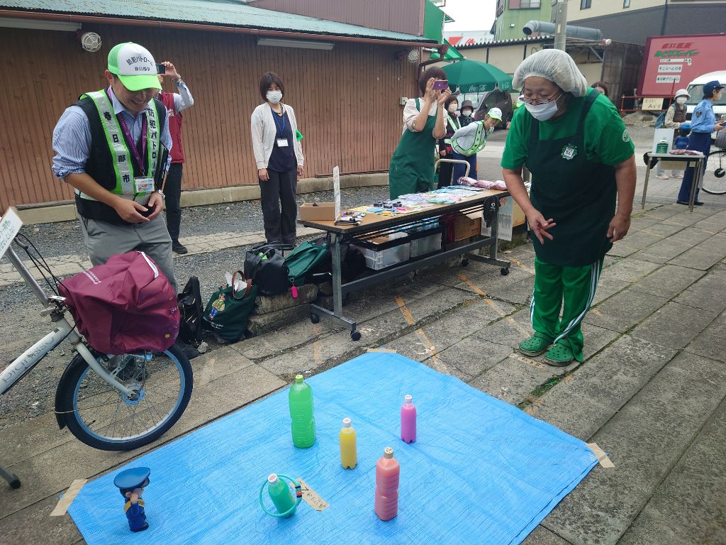 みどり色に見事入る様子