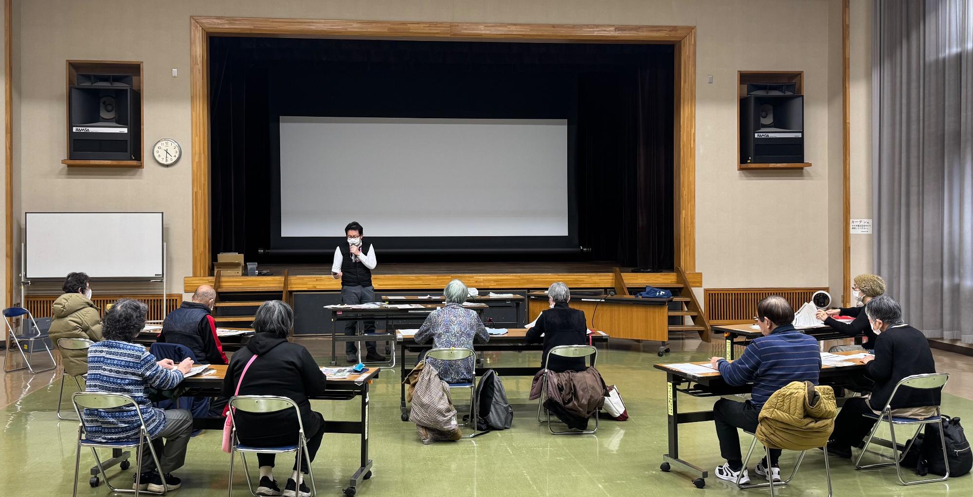 幸松市民センターでの講話の様子