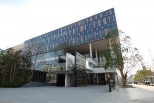 市民活動センターのある東部地域振興ふれあい拠点施設の外観の写真