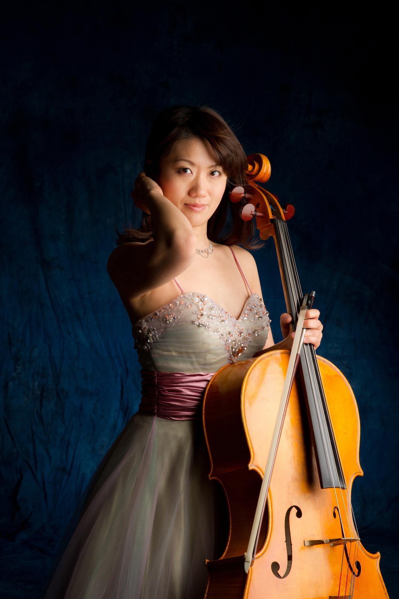 横山二葉（よこやまふたば）：チェロ