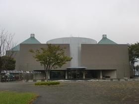 春日部市庄和総合支所の全景写真