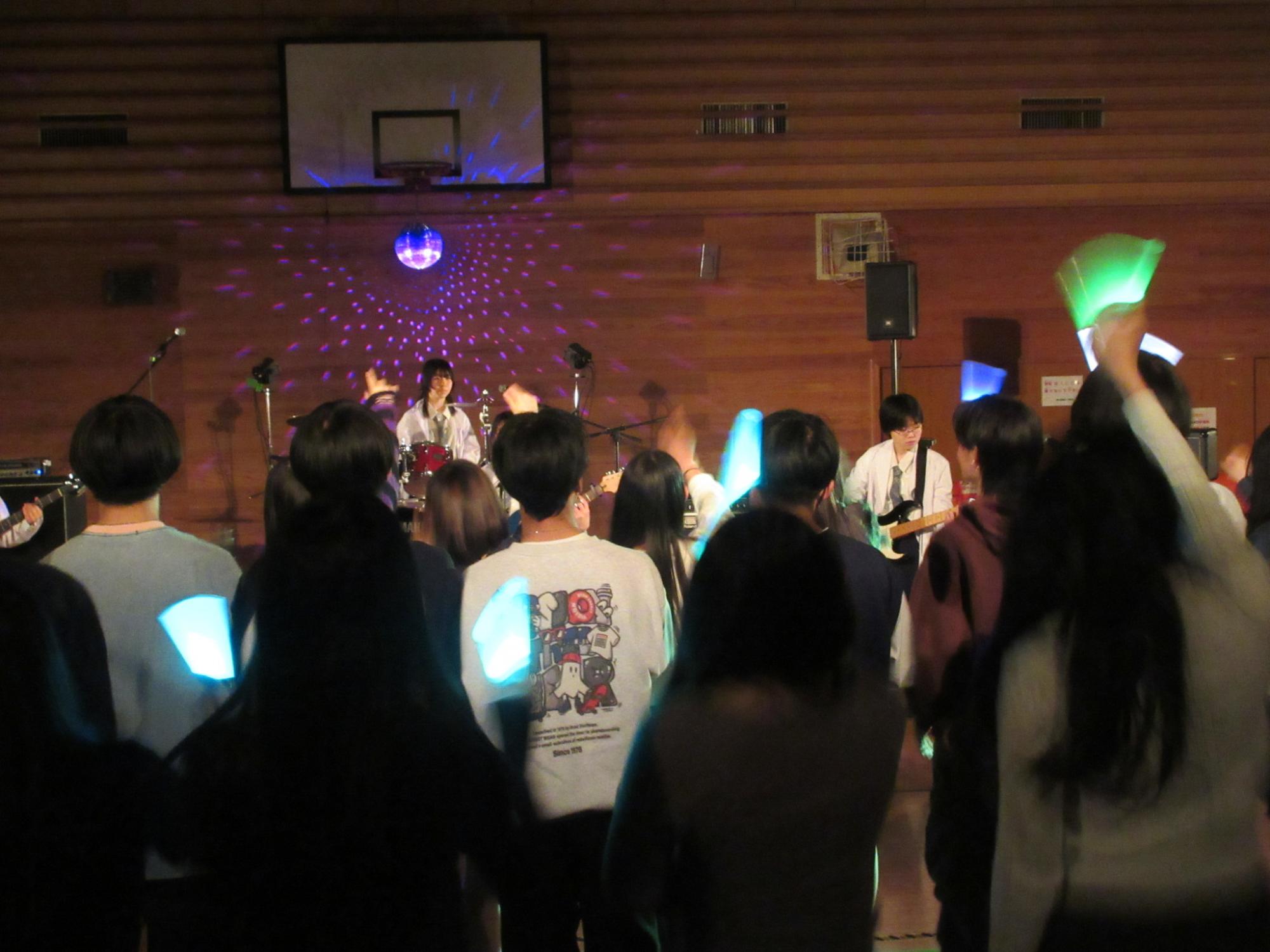 演奏する側と見る側の一体感がフェスの醍醐味