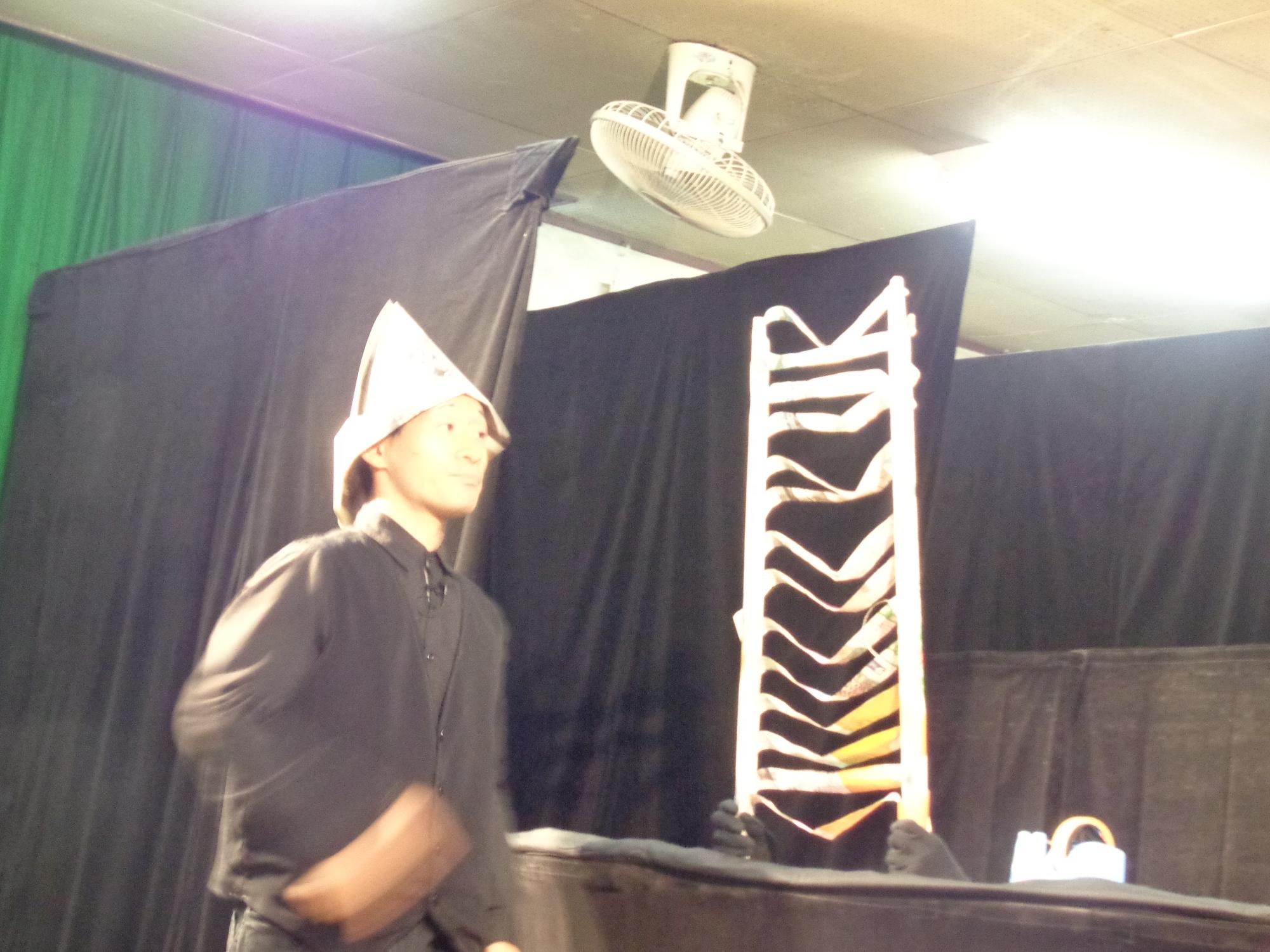 かみをつかったたのしいおはなし