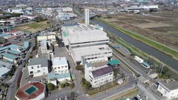 豊野環境衛生センターの上空から撮影した施設外観写真