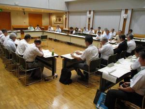 第5回懇談会の様子（ステージ側から）