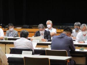 第11回懇談会の様子（質疑応答の様子）