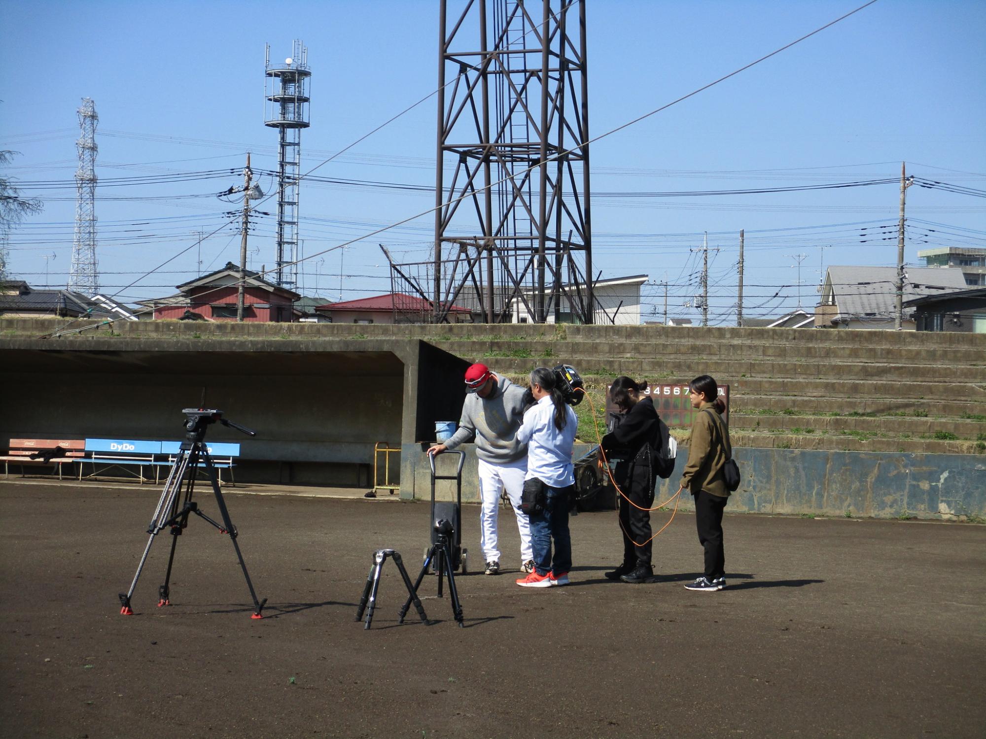 ライン引きの仕組みを撮影しているところ