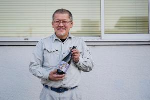 商品開発に携わったの須田さんの写真