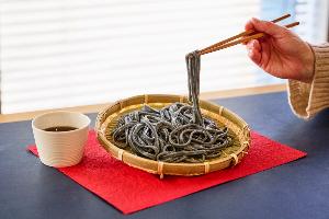 黒豆うどんの写真