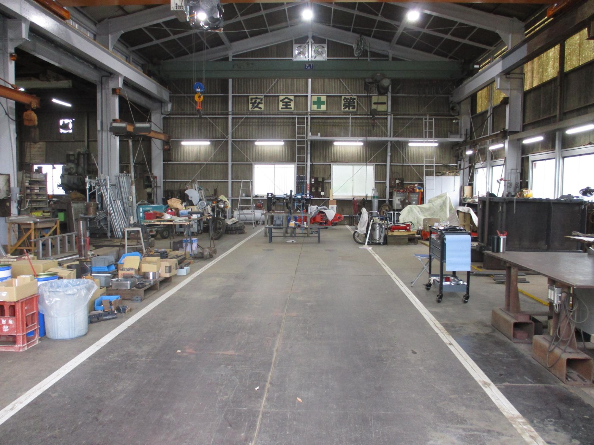 広々とした作業工場