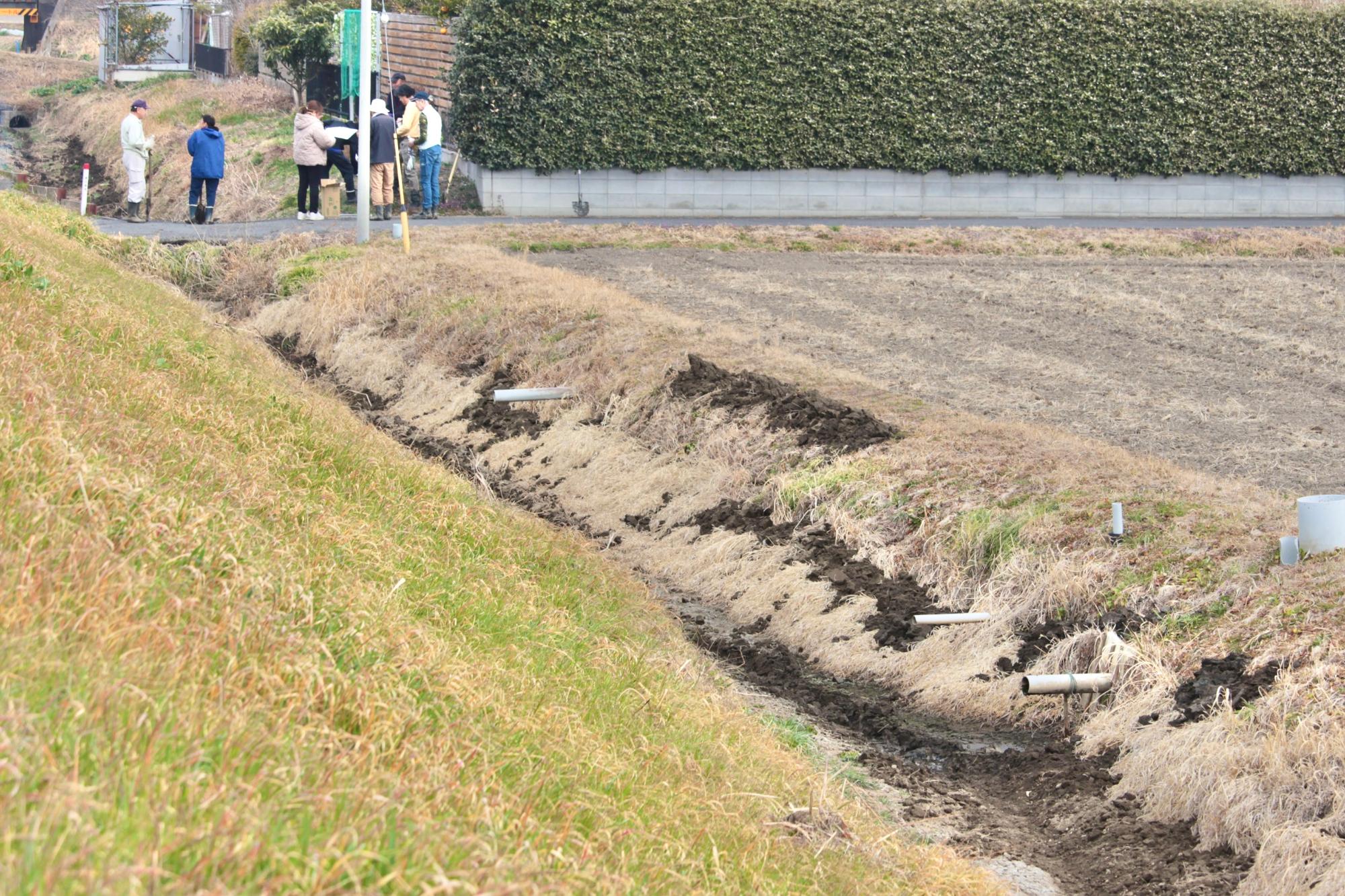 泥上げ作業が終わったチーム