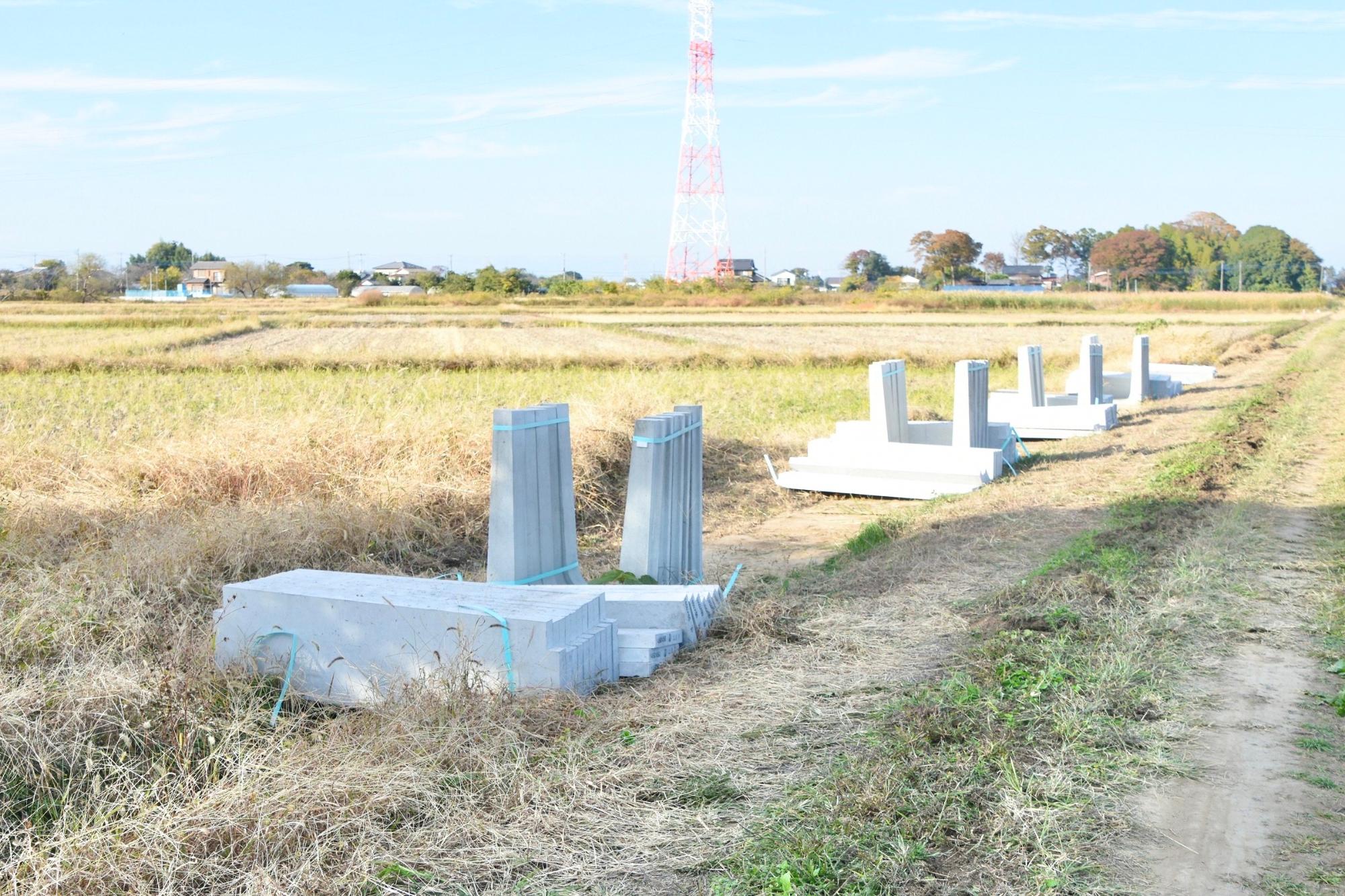 コンクリート水路の部材