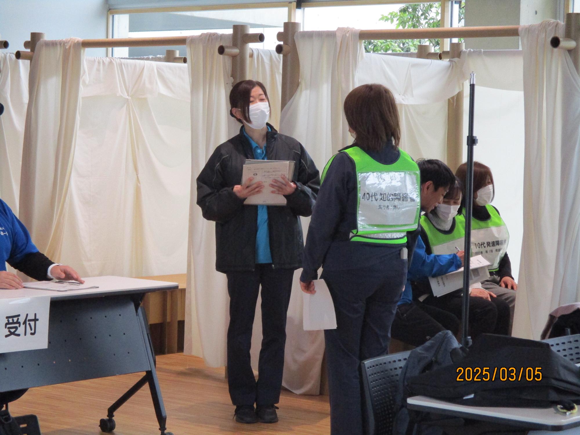 被災者対応の様子