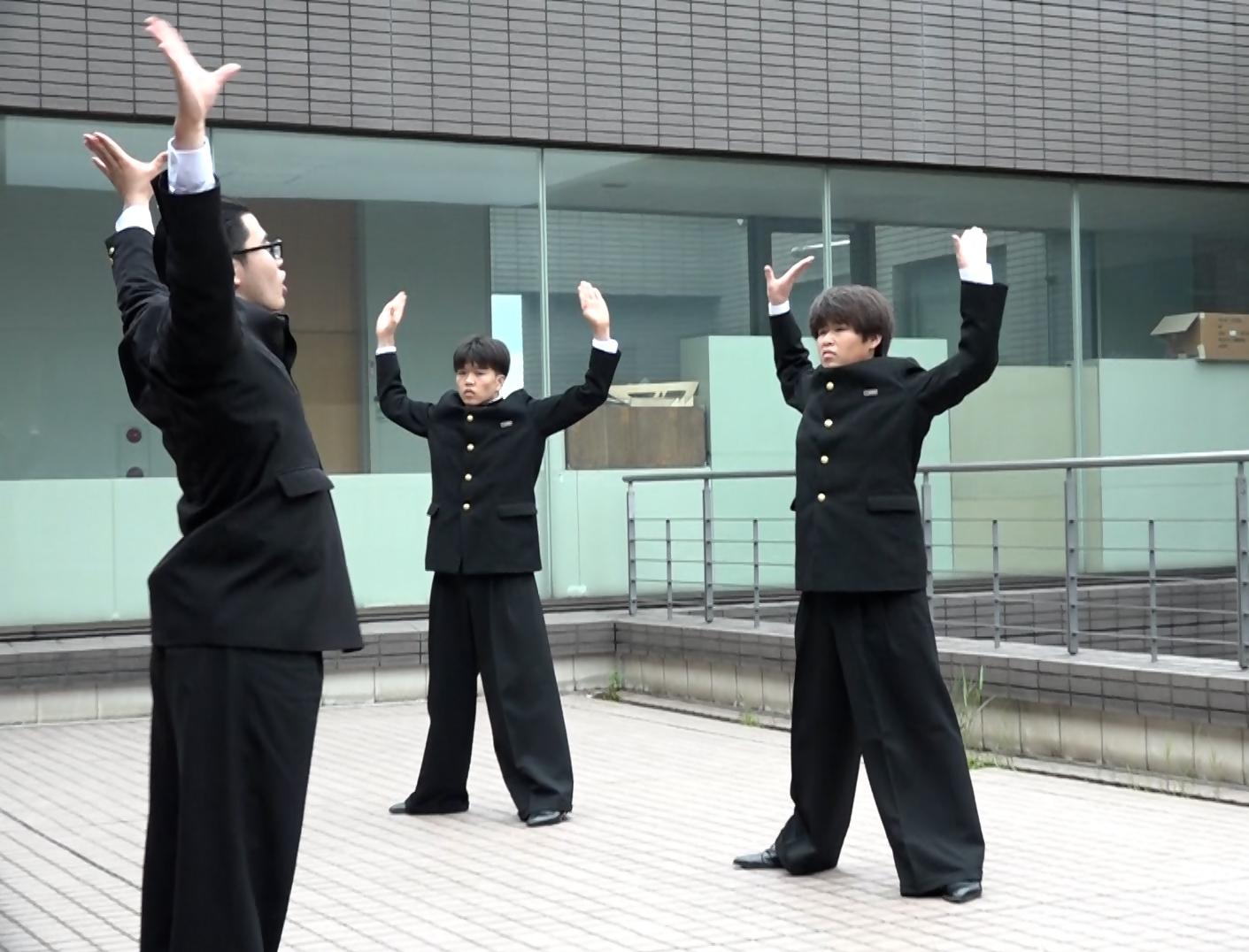 応援指導部による応援の様子