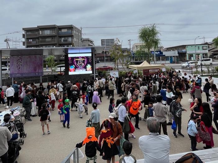 イベント会場の外の様子