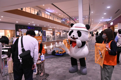 損害保険ジャパン株式会社 埼玉中央支店 久喜支社のブース（紙食器づくりワークショップ）