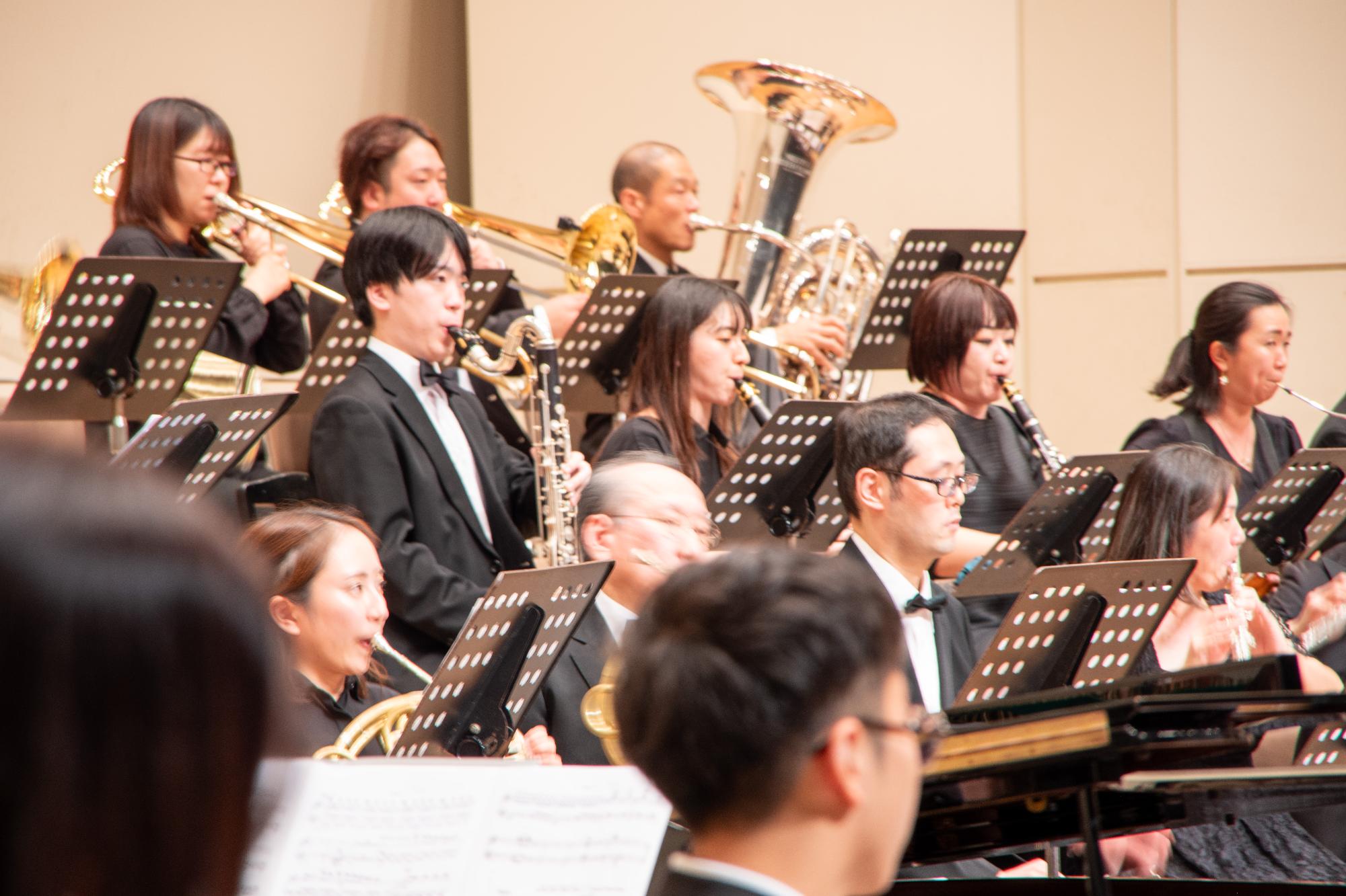 春日部フィルハーモニー管弦楽団の演奏の様子（メインコンサート）