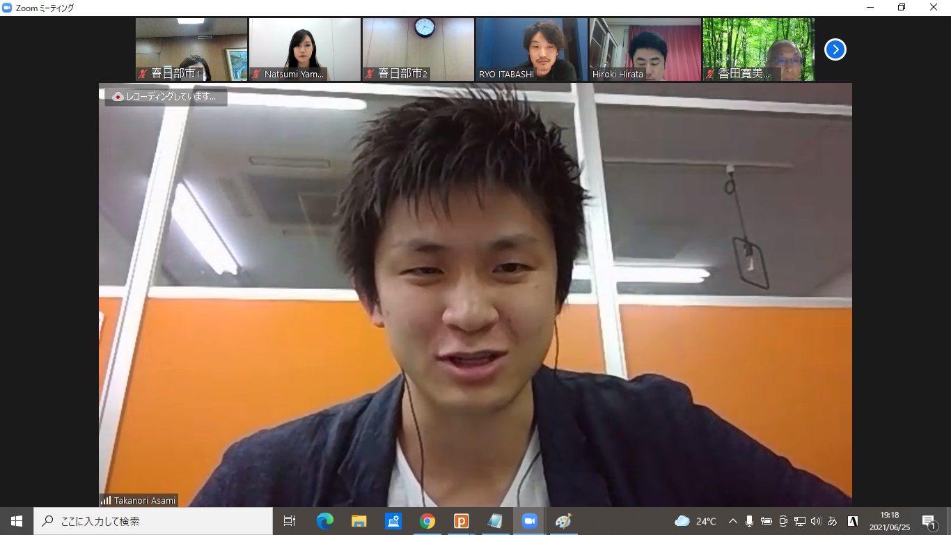 画像:セミナー中の様子（浅見さんが話す様子）