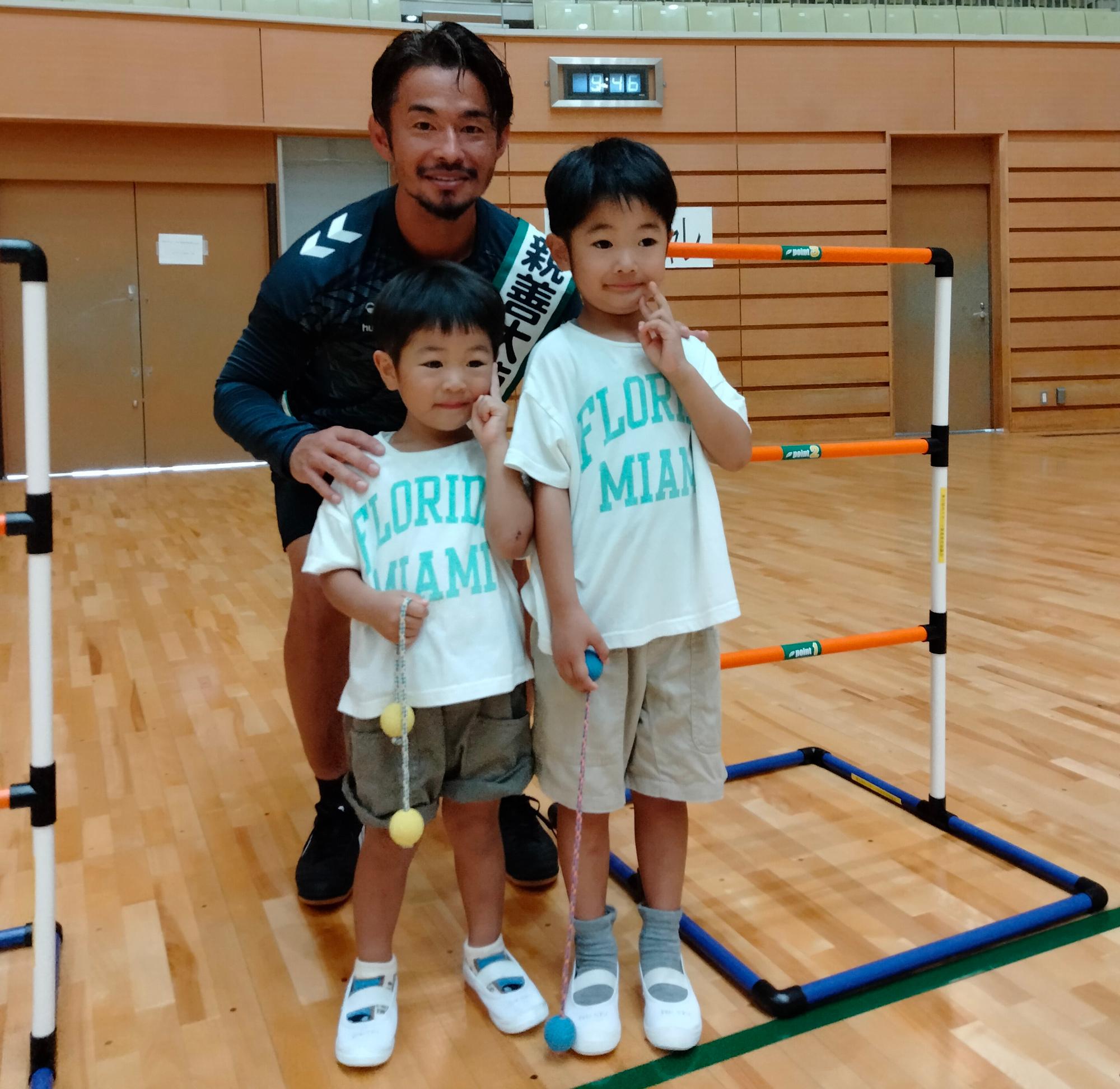 子どもたちと記念撮影