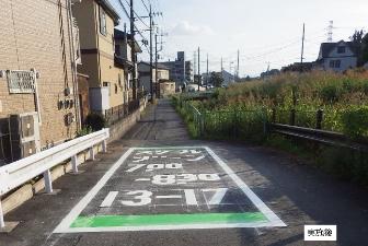 宮川小学校交通規制路面標示後の写真