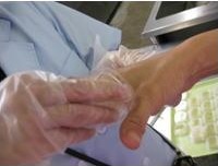 検体採取の画像