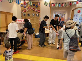 ヨーヨー釣りのブースを担当しました