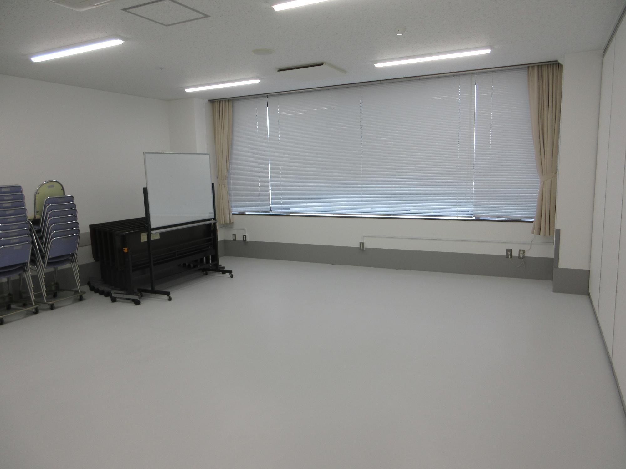 庄和市民センター正風館2階の会議室（1）内部の写真