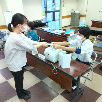 高校生従事の様子1