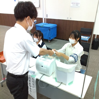 高校生従事の様子2